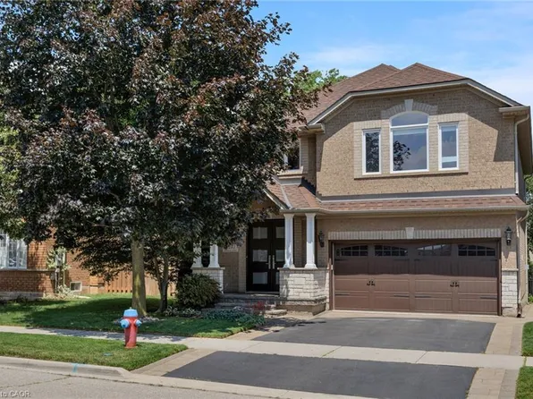 2261 Grouse Ln, Oakville, ON L6M 3Z8