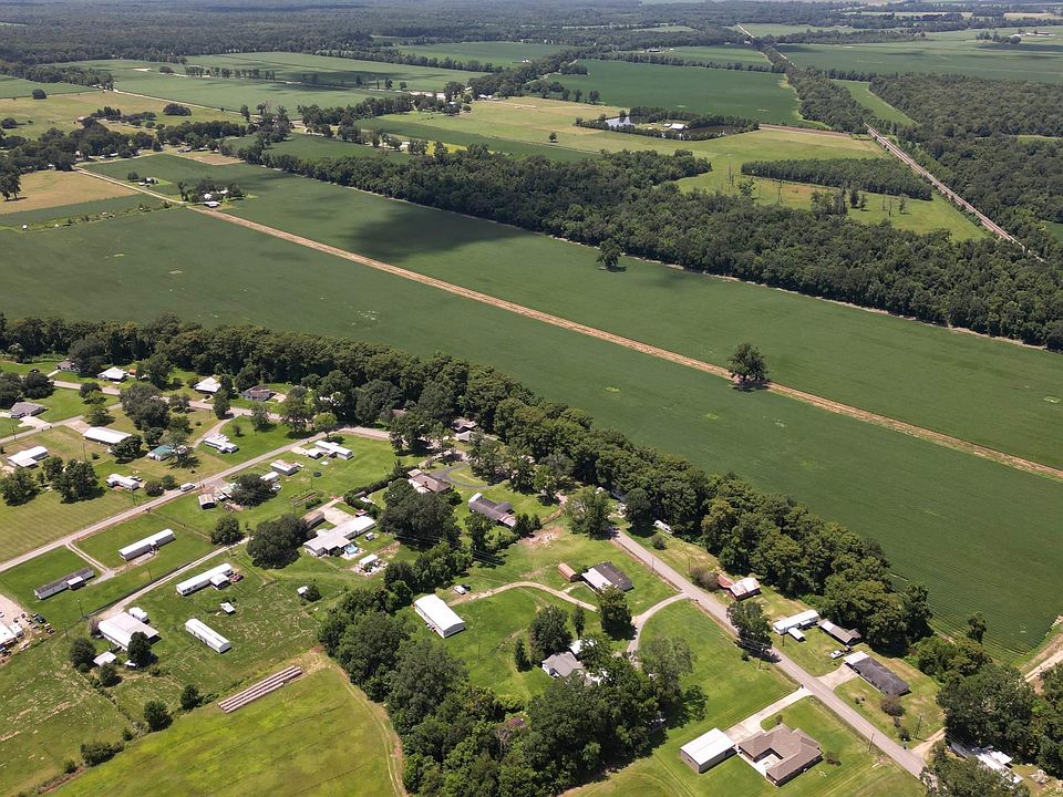 1st image of 6200 Fordoche Rd