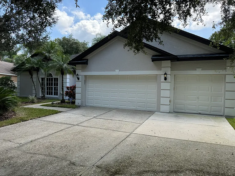 17311 Lockwood Ridge Dr — Photo 2
