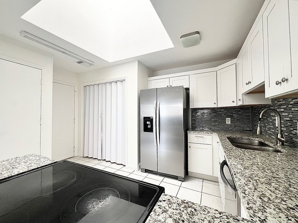 1st image of 11915 Garden Terrace Dr