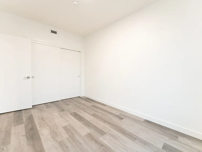 612 67th Ave SW — Photo 80