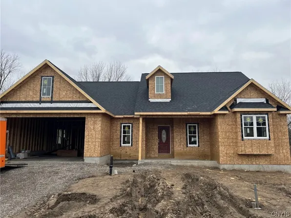 115 Left Fld, Manlius, NY 13104