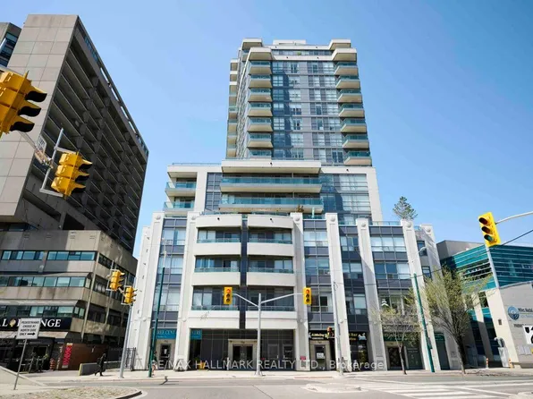 736 Spadina Ave #810, Toronto, ON M5S 2J6