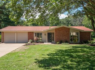 105 Old Oaks Dr, Ballwin, MO 63011