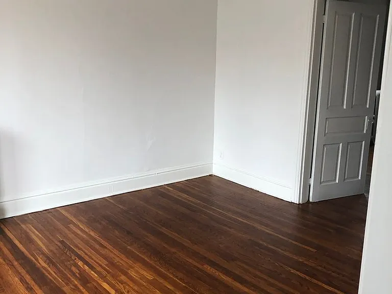 730 Roosevelt Ave #2 — Photo 10