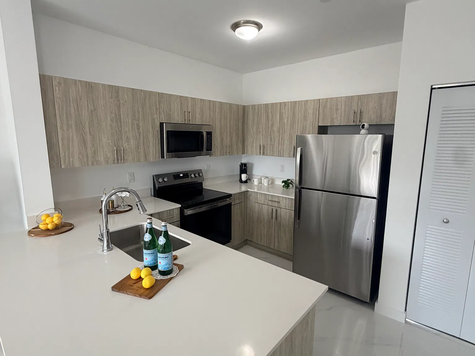 1 bed, 640 sqft, $2,190 — Photo 2