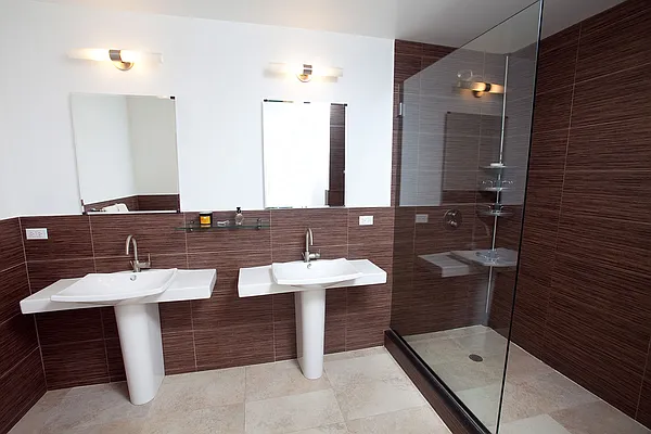 Sold by Luminous Realty | media 15