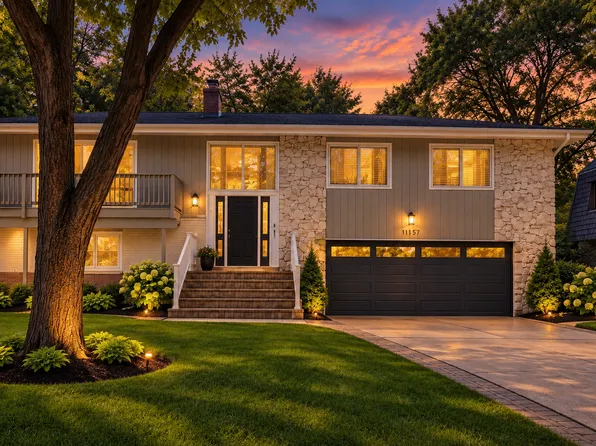 1117 Barberry Ct, Downers Grove, IL 60515
