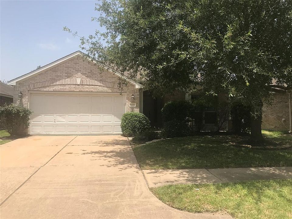 1st image of 10011 Driftwood Park Dr