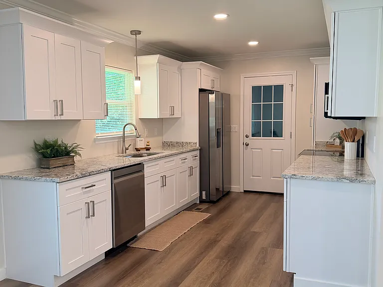 1233 Radmoor Dr — Photo 5
