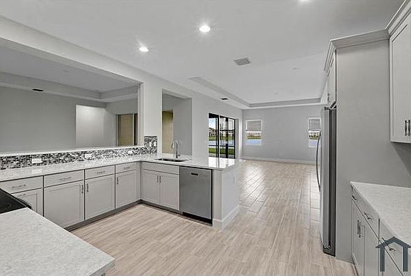 3rd image of 5218 Liberty Ln