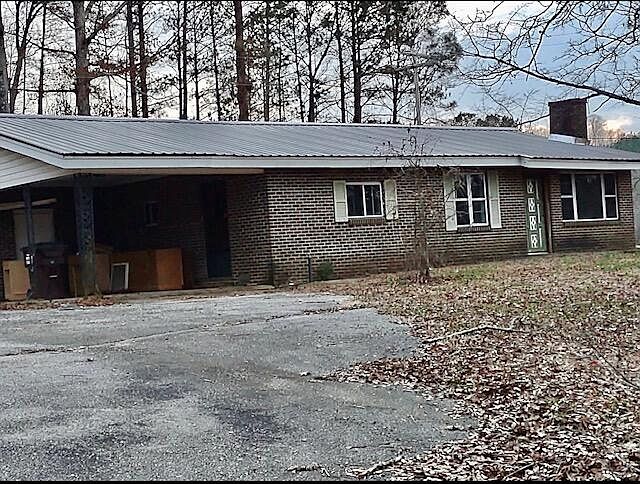 2nd image of 52398 Highway 278 E