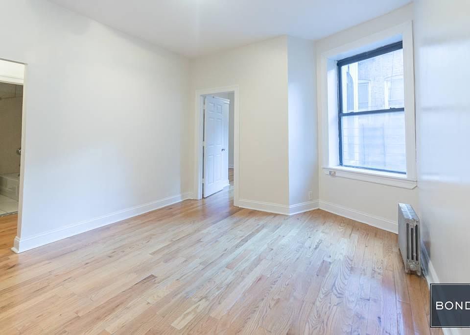 1st image of 40 Saint Nicholas Pl APT 1E