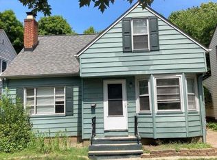 3995 Northampton Rd, Cleveland Heights, OH 44121