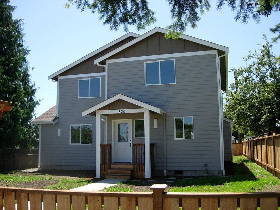 1st image of 820 E 59th St