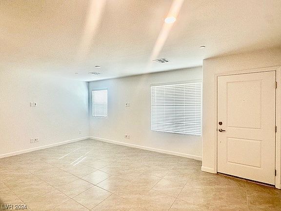 2nd image of 3529 Grecian Queen Ave
