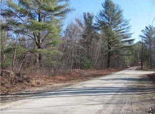 1 Amanda Dr, Kennebunk, ME 04043