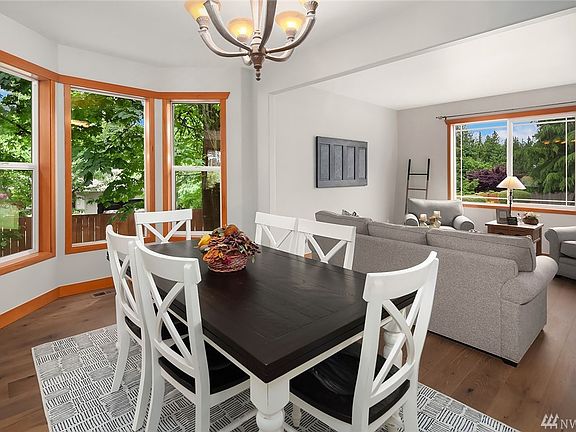 5th image of 1822 109th Avenue Ct E