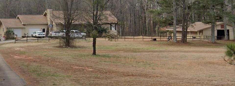 1st image of 3545 Rollins Rd