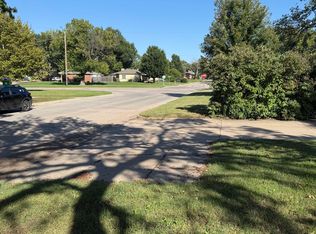 3231 E Skinner St, Wichita, KS 67218