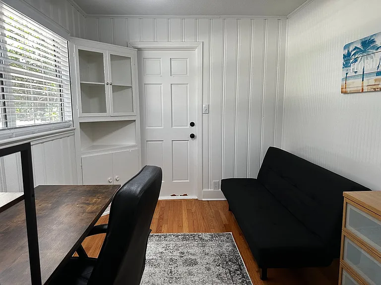 1309 E Harding St — Photo 8