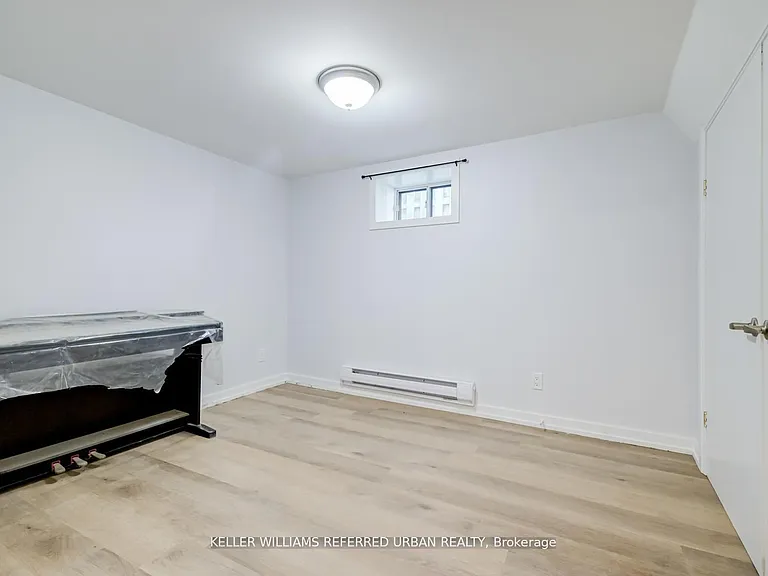 2556 Lake Shore Blvd W #LOWER — Photo 18