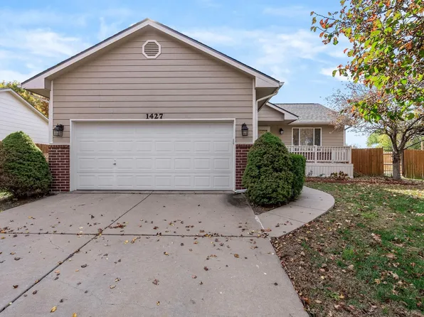1427 E Village Estates Dr, Wichita, KS 67219