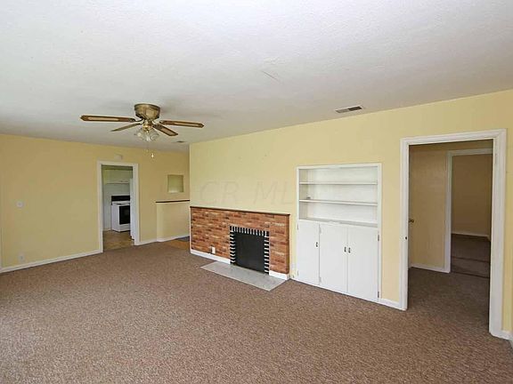 4th image of 106 Mansfield Ave