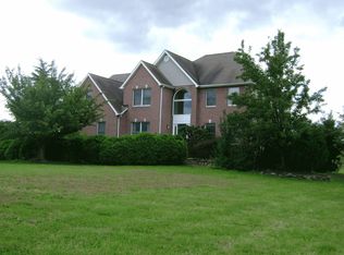 576 Province Line Rd, Allentown, NJ 08501