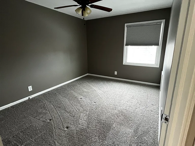 2100 Cottingham Dr — Photo 9