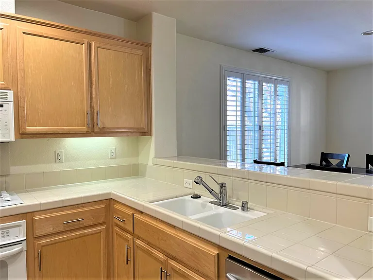 4178 Glenwood Ter #4 — Photo 17