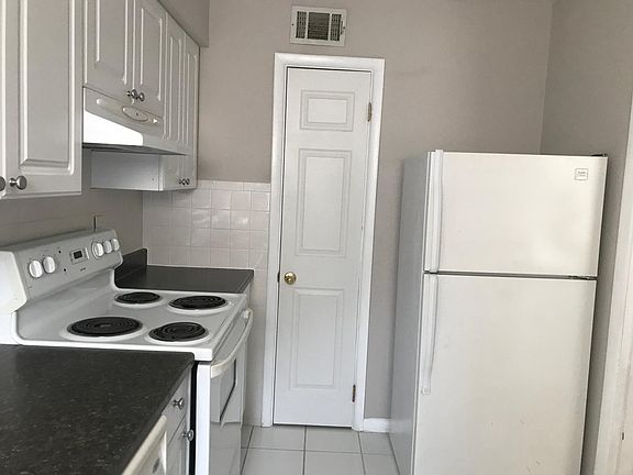 5th image of 8145 Whitburn Dr APT 103