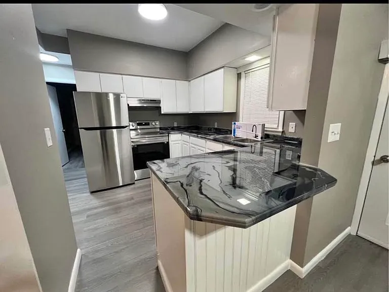 9 Magnolia Rd #1 — Photo 2