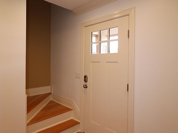 4th image of 872 Stonebrook Blvd