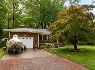 553 Fernwood Farms Rd, Chesapeake, VA 23320
