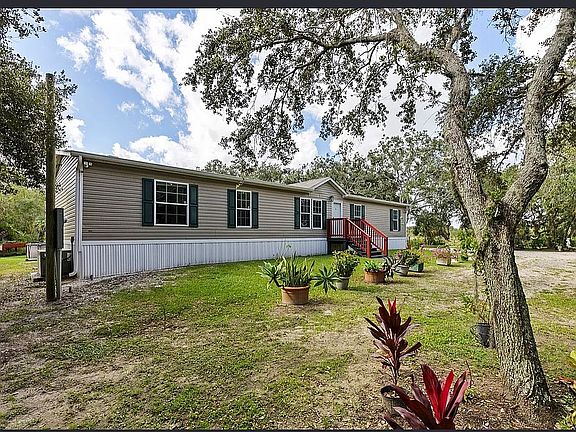 5th image of 14412 NW 296th St