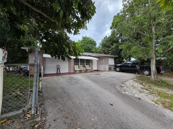 4410 NE 3rd Avenue, Deerfield Beach, FL 33064