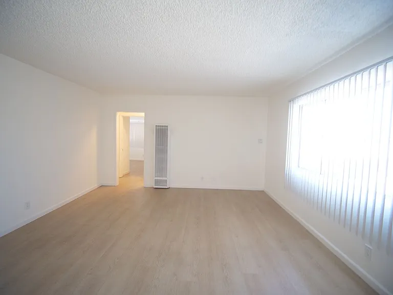 837 W Beach Ave #839 — Photo 26