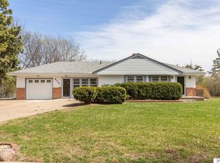 303 Orchard Dr, Bellevue, NE 68005
