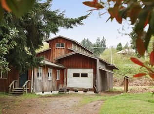 6448 Harding Ave, Clinton, WA 98236