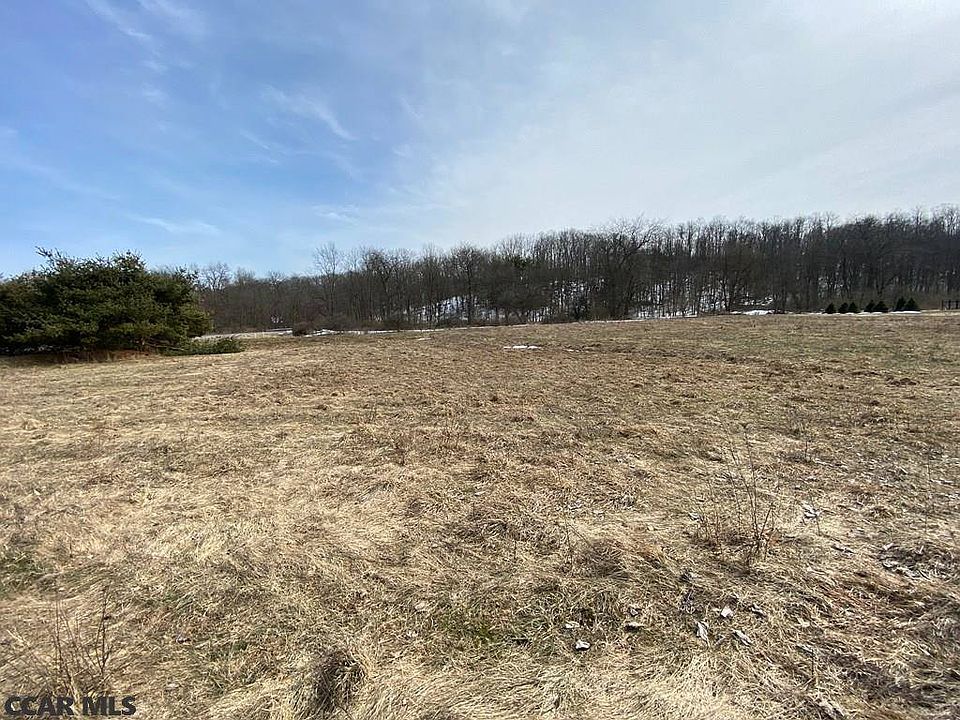 2nd image of 102 Briar Ct #L9