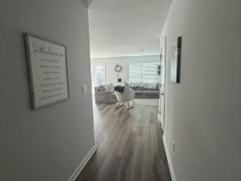 1510 Heritage Cir SE — Photo 2