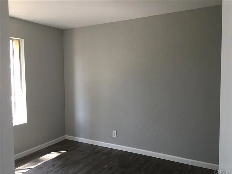 1018 Grape St — Photo 10