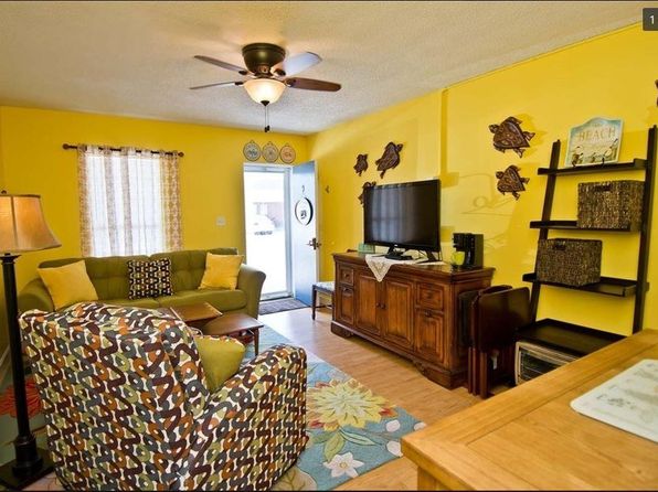 201 Henderson Blvd APT 9