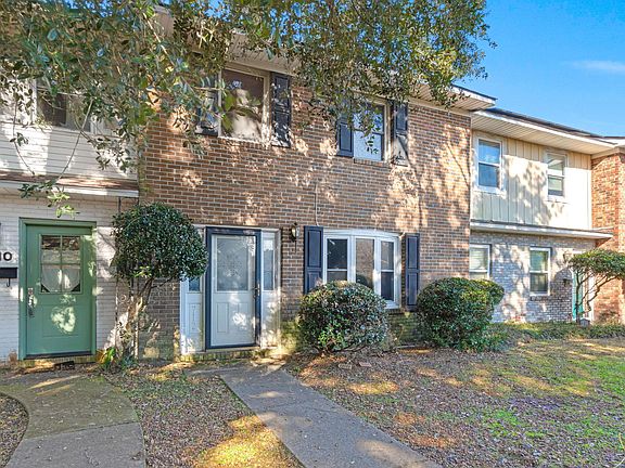 3rd image of 712 Harbor Ln