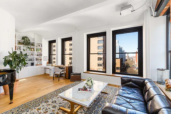 Sold by JMPIRE REAL ESTATE LLC | media 2