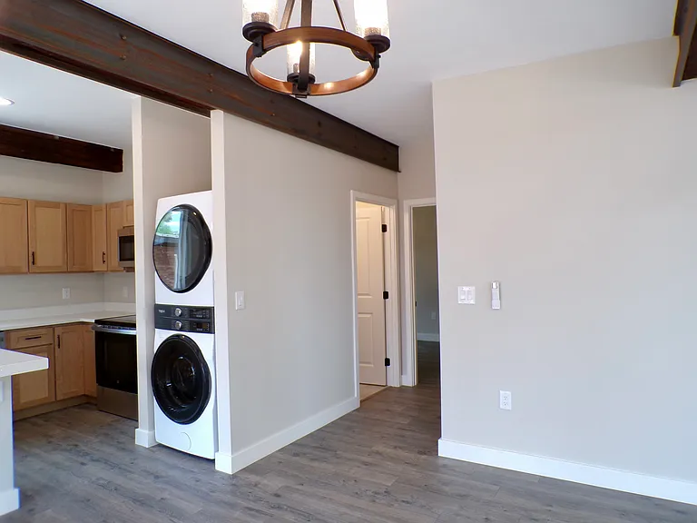 7821 E Lee St #2 — Photo 8