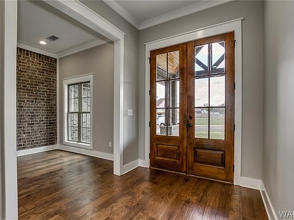 2nd image of 13869 Glen Park Ave