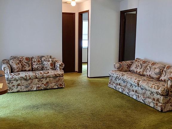 5th image of 1080 Wexford Way