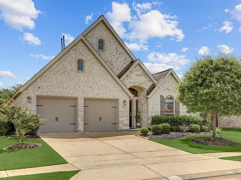 9811 Faulkner Trl — Photo 2